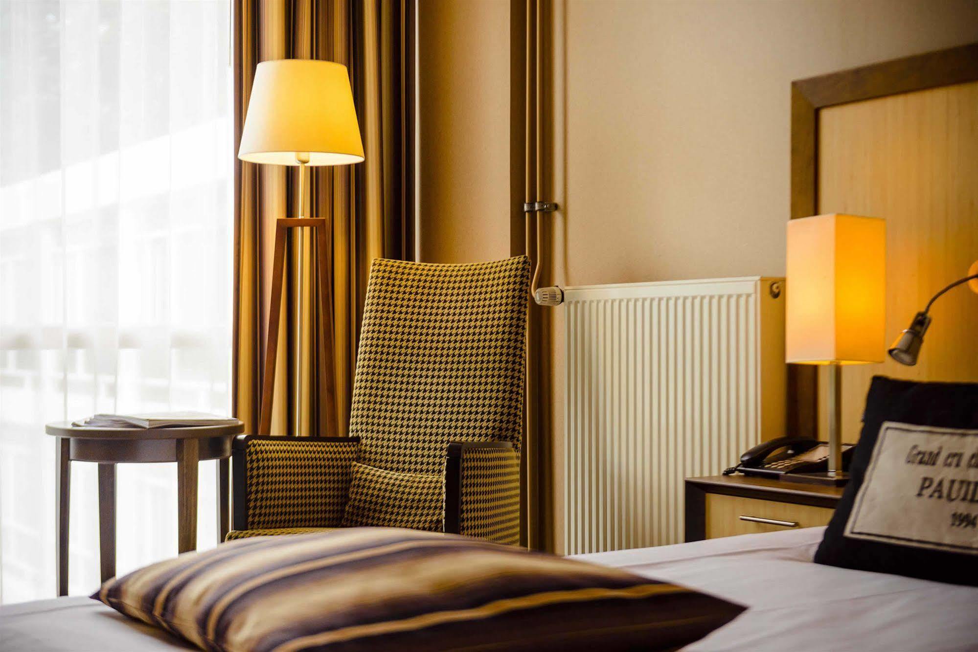 Fletcher Hotel Restaurant Amersfoort Extérieur photo